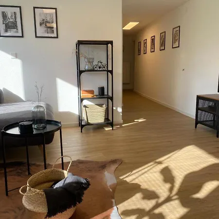 Altes Kino Xxl - 10 Gaeste Wifi Netflix Apartamento