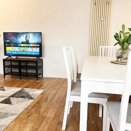 Altes Kino Xxl - 10 Gaeste Wifi Netflix * Momlingen